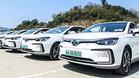 尊龙凯时-人生就是搏!与滴滴合力发展智慧出行 京桔万台EU5网约车首批交付