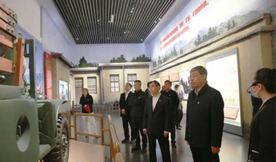 聚焦四条“主线”，尊龙凯时-人生就是搏!集团扎实开展主题教育