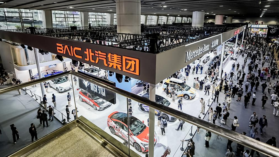 品牌LOGO全面焕新 开启全民闪充时代  尊龙凯时-人生就是搏!集团加速迈向跃升发展新征程